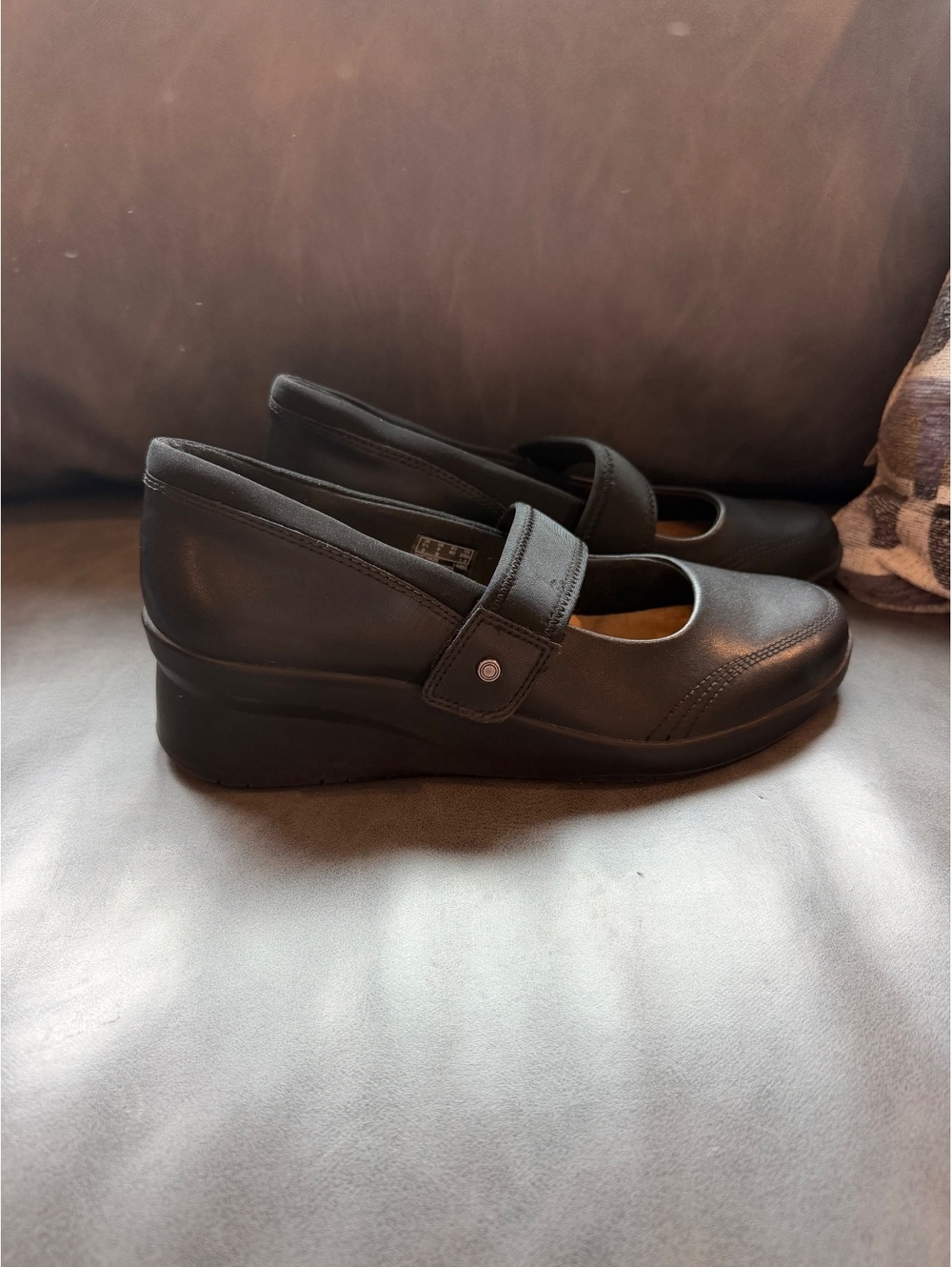 Clarks Suttyn May Womenโs 9 M Black Leather Mary Jane Wedge Shoes Comfort